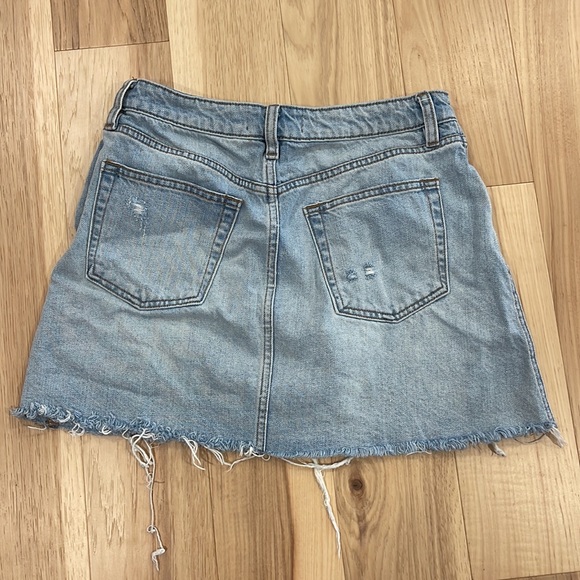 Free People distressed denim mini skirt, size 28 - Picture 5 of 5